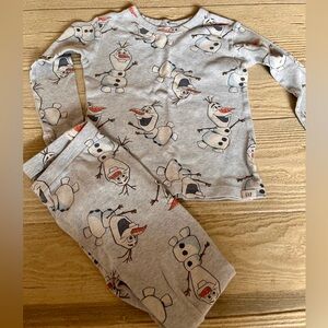 GAP Olaf Pajamas